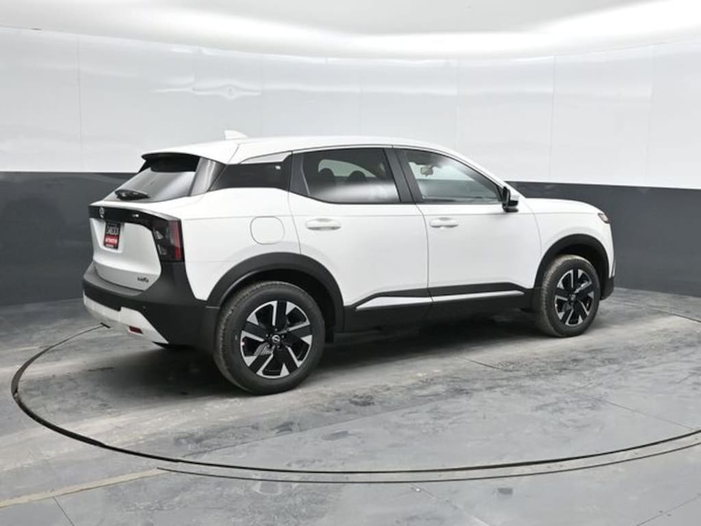 New 2025 Nissan Kicks SV SUV