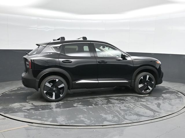 2026 Nissan Kicks SR photo 3