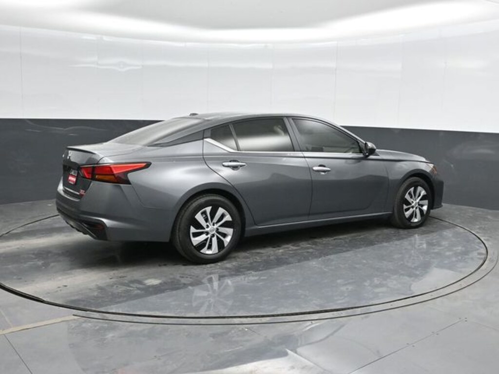 Used 2025 Nissan Altima S Sedan