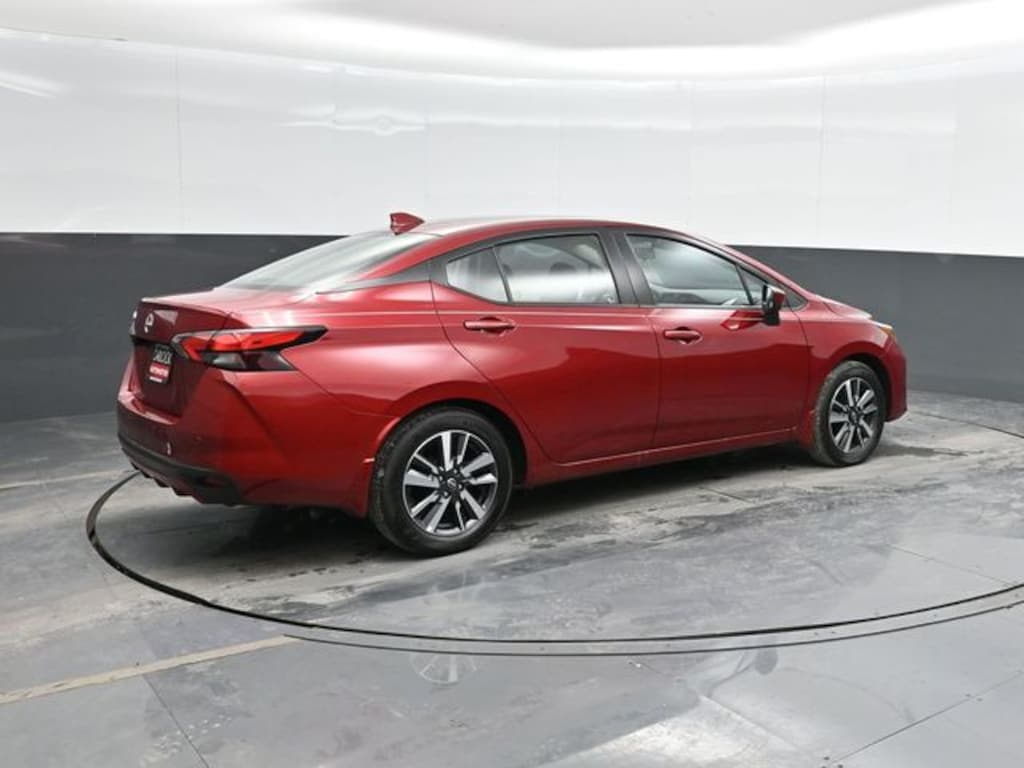 New 2025 Nissan Versa 1.6 SV Sedan