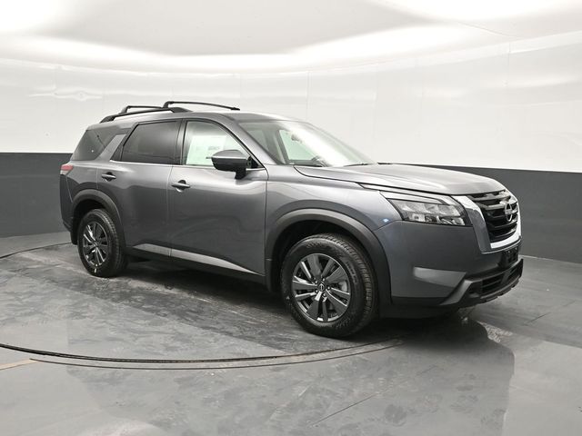 2025 Nissan Pathfinder SV photo 4