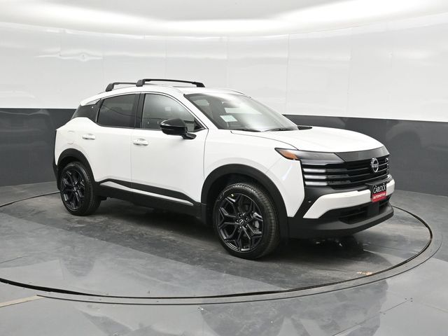 2026 Nissan Kicks SR photo 4