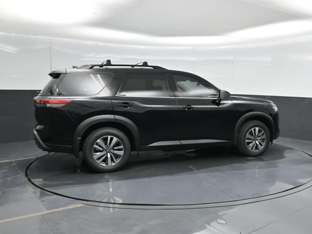 New 2026 Nissan Pathfinder SL SUV