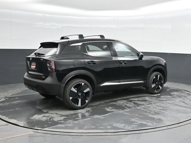 2026 Nissan Kicks SR photo 2