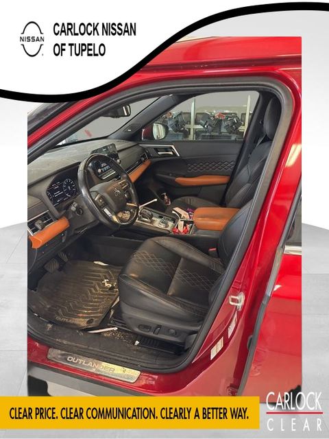 2022 Mitsubishi Outlander SEL's photo