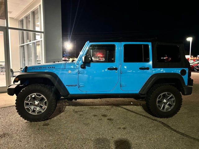 2017 Jeep Wrangler Unlimited Rubicon photo 2