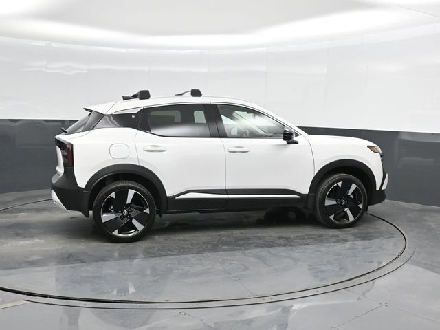 2026 Nissan Kicks SR photo 3