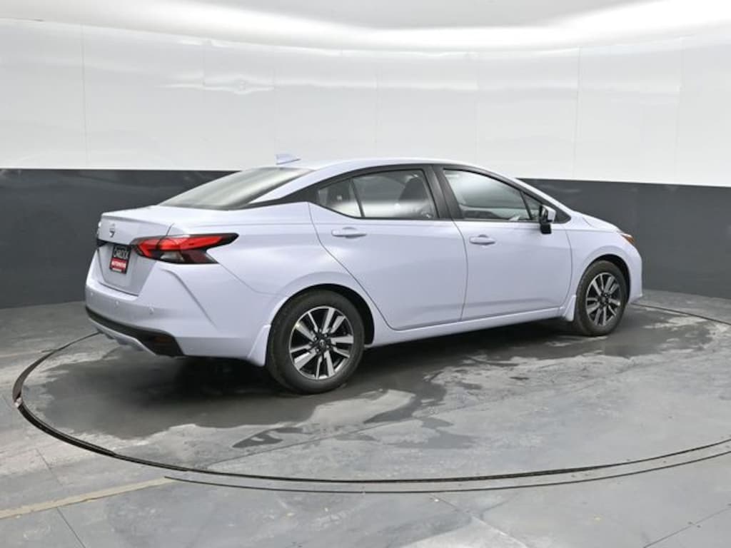 New 2025 Nissan Versa 1.6 SV Sedan