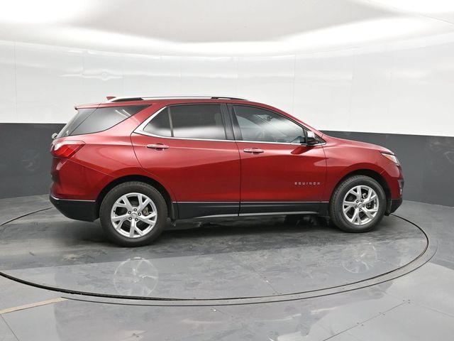 2018 Chevrolet Equinox Premier photo 2