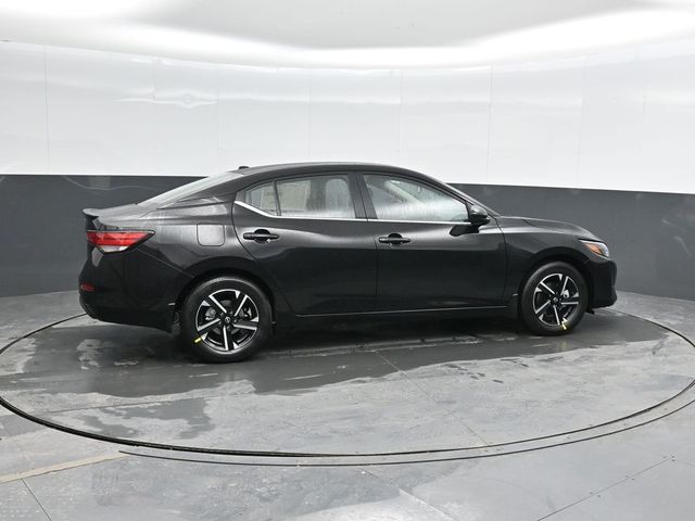2025 Nissan Sentra SV photo 3
