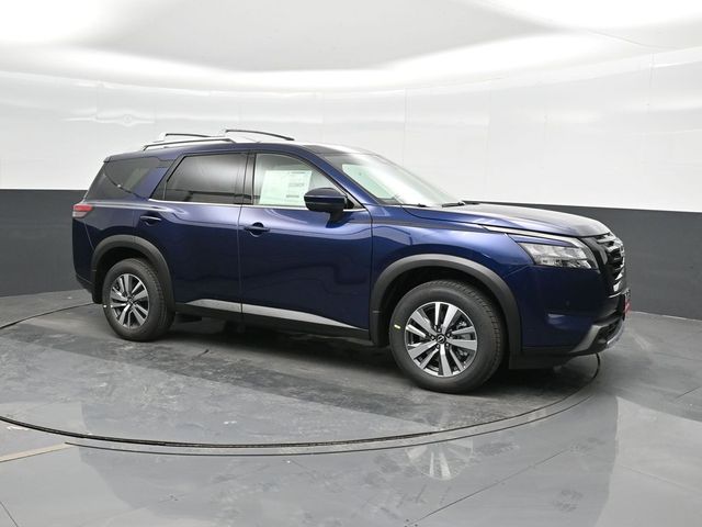 2025 Nissan Pathfinder SL photo 3