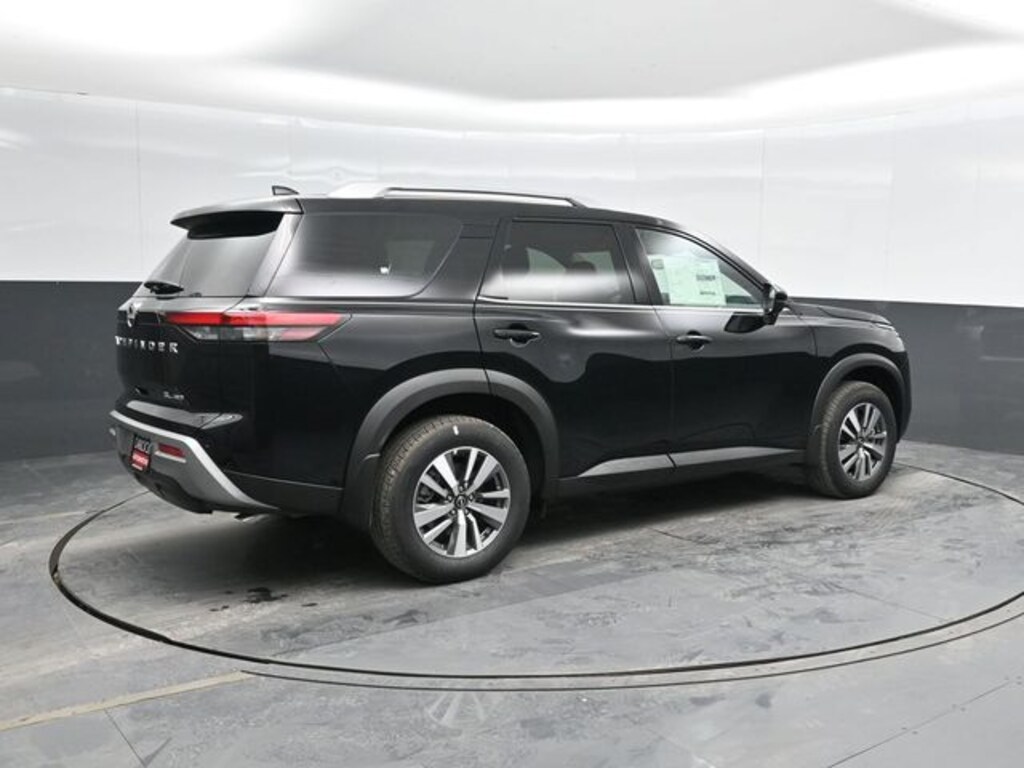 New 2025 Nissan Pathfinder SL SUV