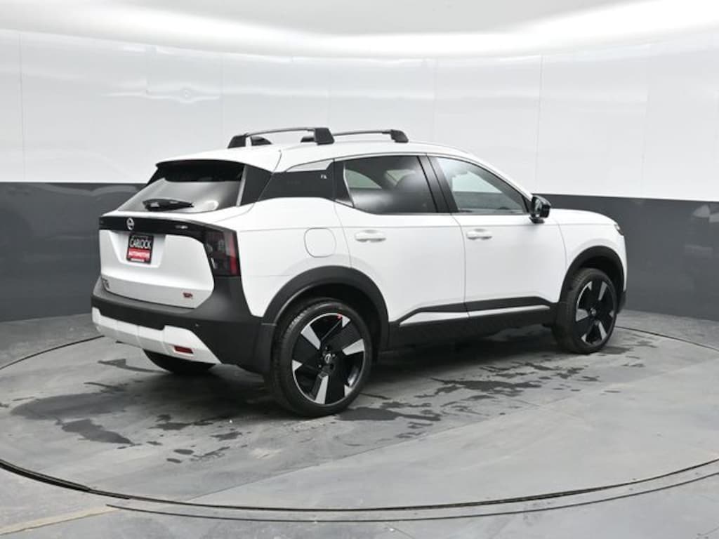 New 2026 Nissan Kicks SR SUV