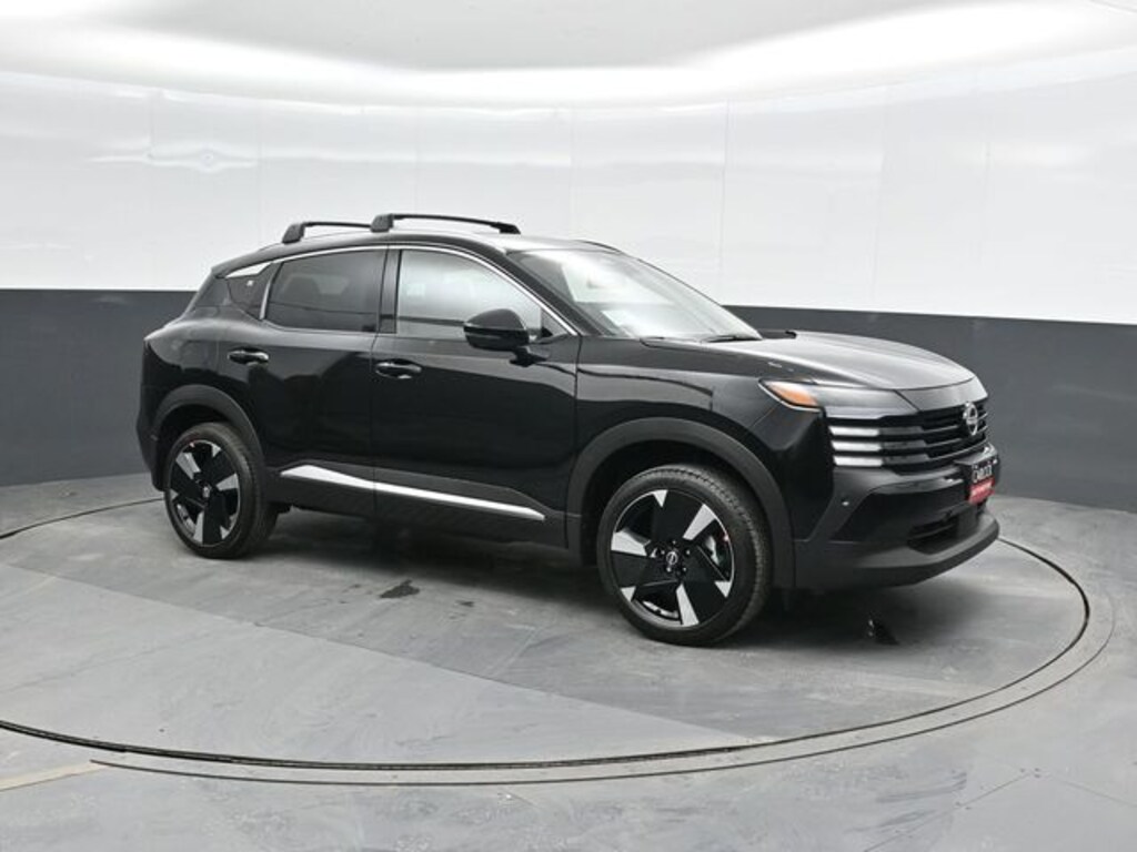 New 2026 Nissan Kicks SR SUV