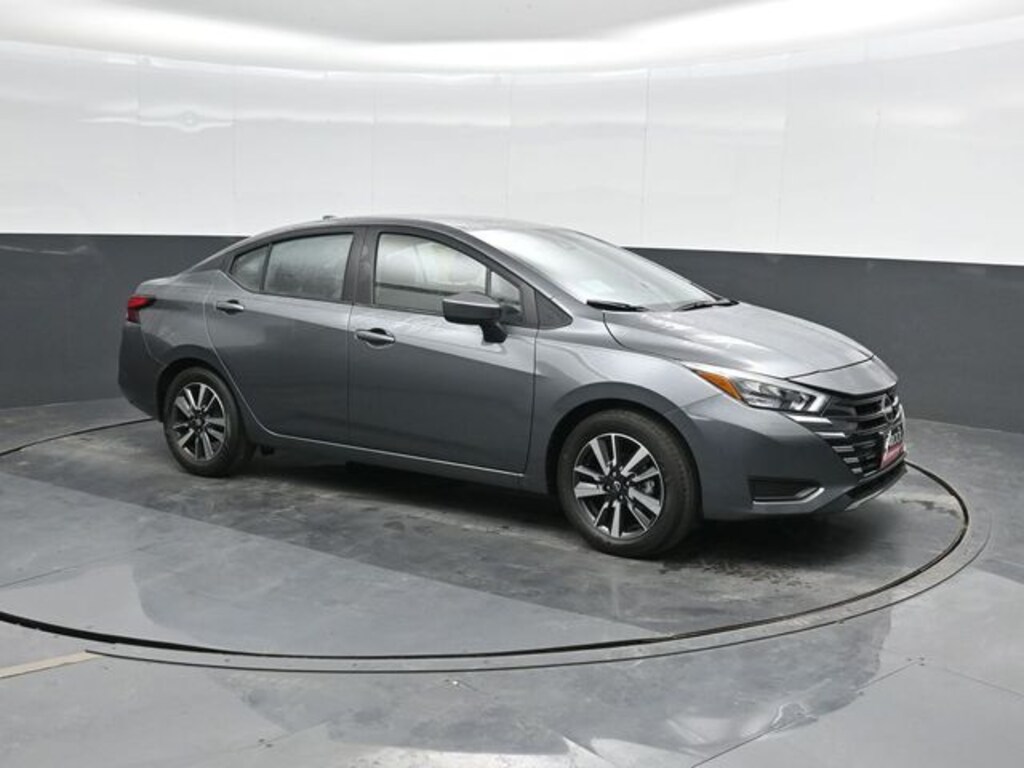 New 2025 Nissan Versa 1.6 SV Sedan