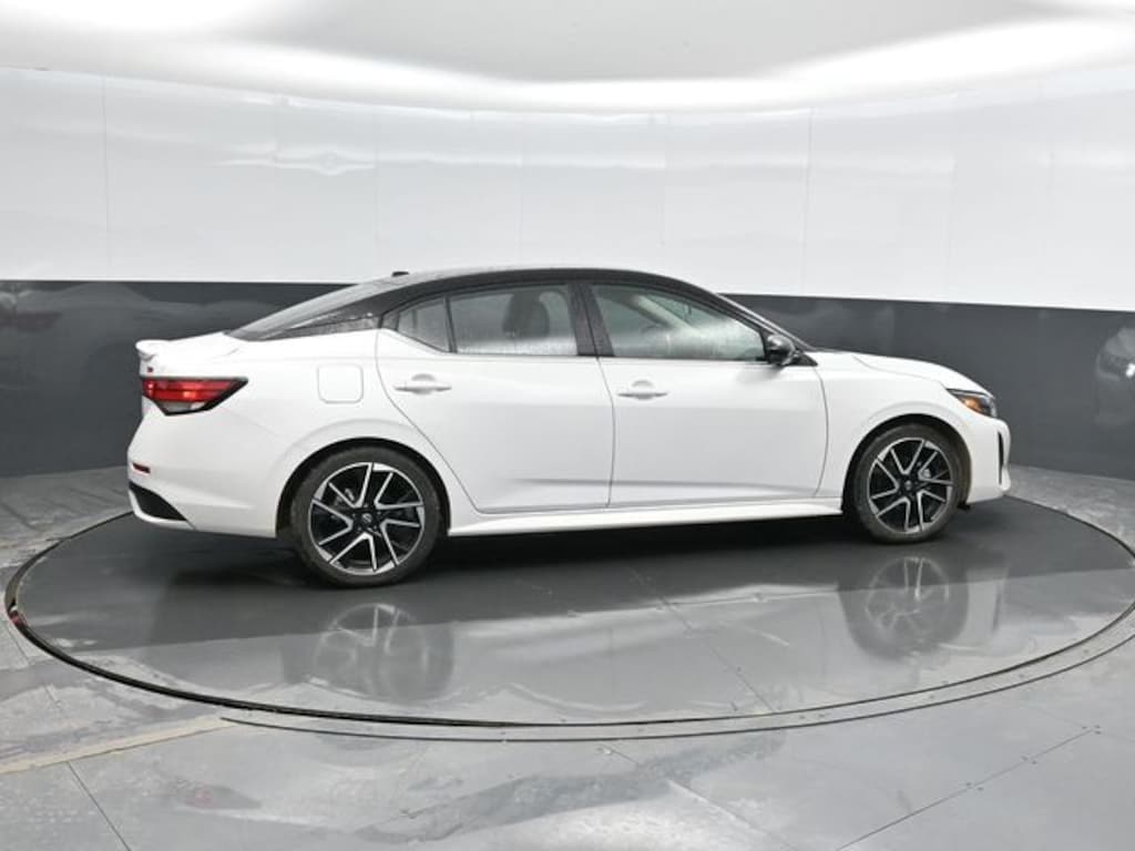 Used 2024 Nissan Sentra SR Sedan