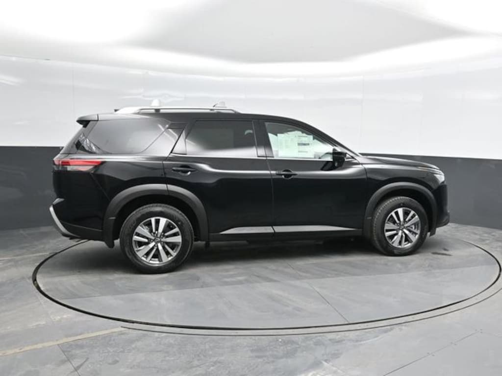New 2025 Nissan Pathfinder SL SUV