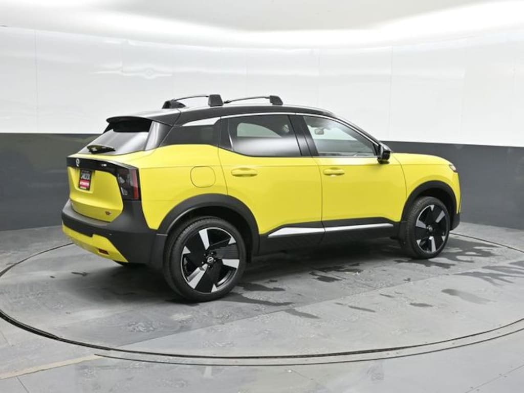 New 2026 Nissan Kicks SR SUV