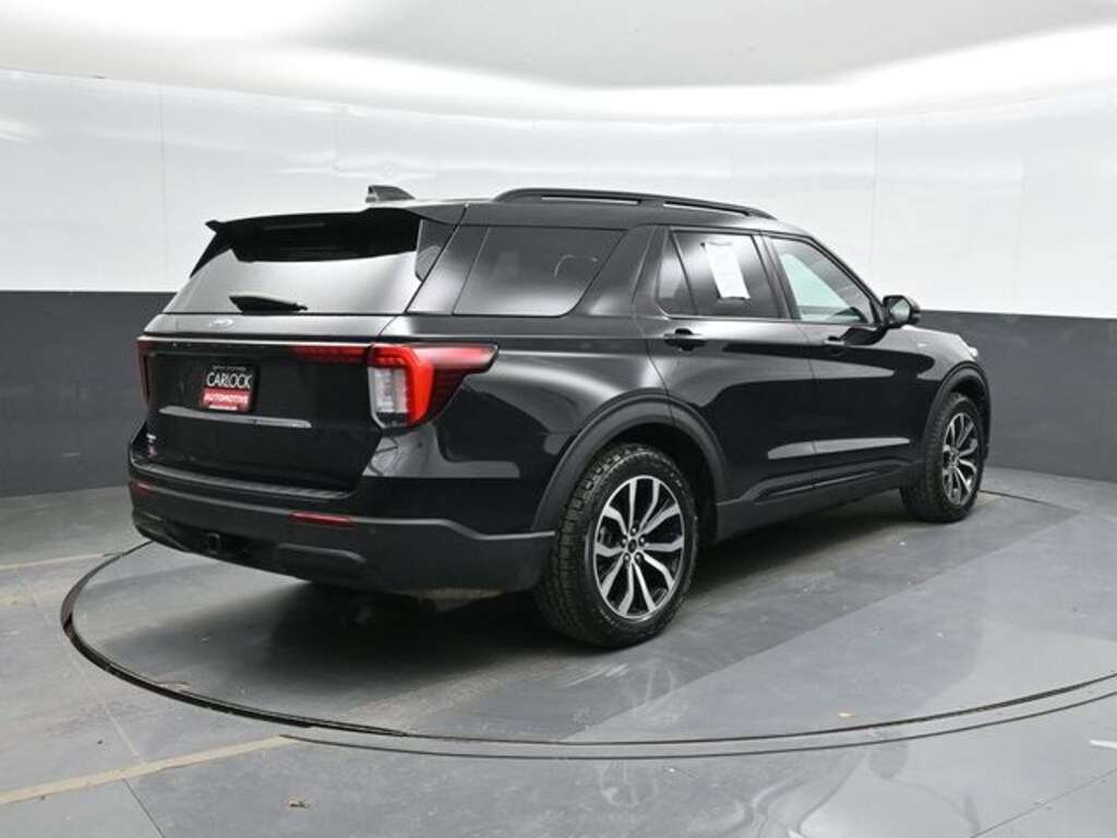 Used 2025 Ford Explorer ST-Line SUV