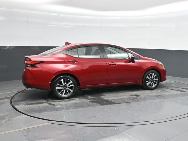 2025 Nissan Versa 1.6 SV photo 3