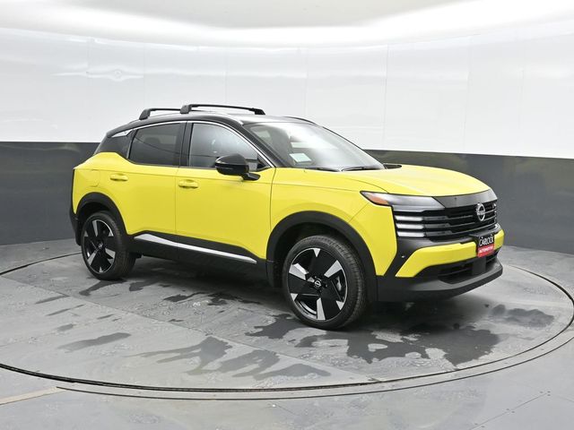 2026 Nissan Kicks SR photo 4