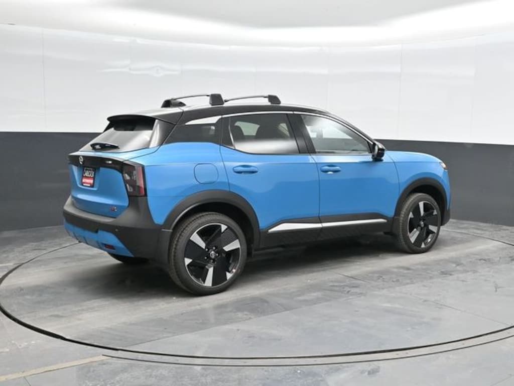 New 2026 Nissan Kicks SR SUV