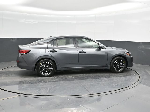 2025 Nissan Sentra SV photo 2
