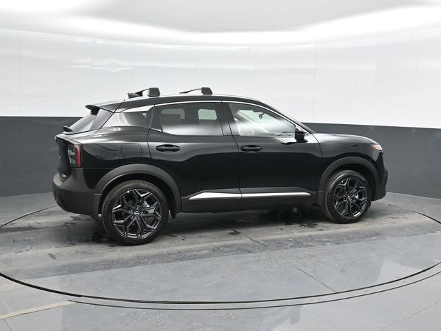 2026 Nissan Kicks SR photo 3