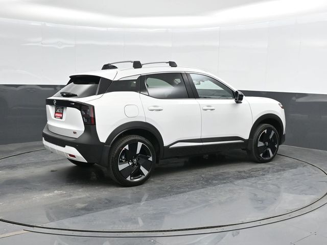 2026 Nissan Kicks SR photo 2