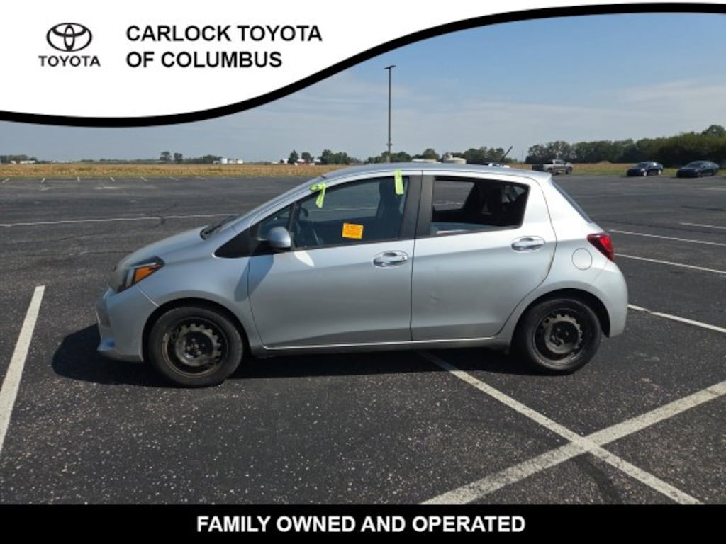 Used 2017 Toyota Yaris 5-Door L Hatchback