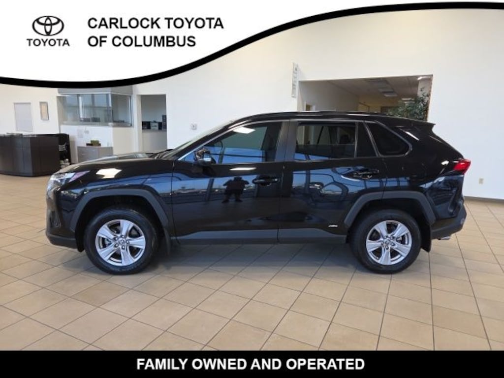 Used 2025 Toyota RAV4 Hybrid XLE SUV