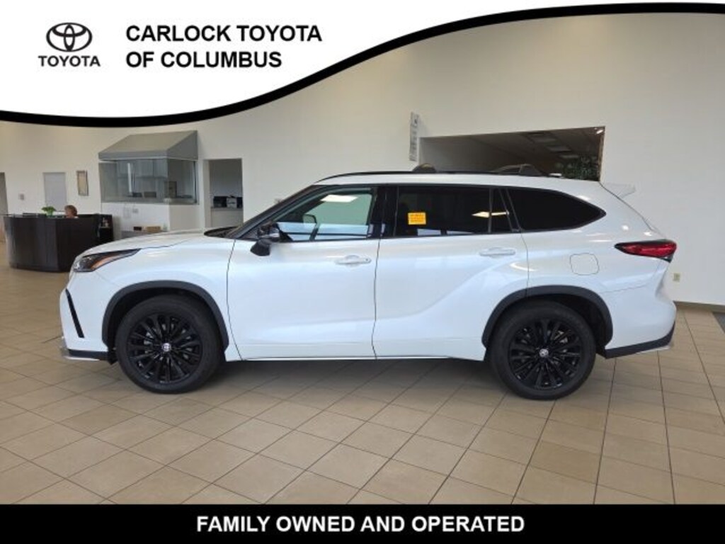 Used 2023 Toyota Highlander XSE SUV