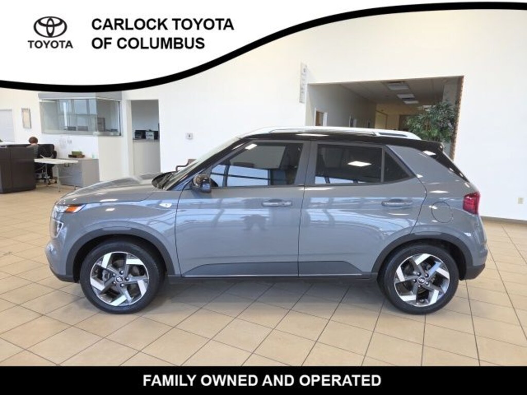 Used 2022 Hyundai Venue Limited SUV