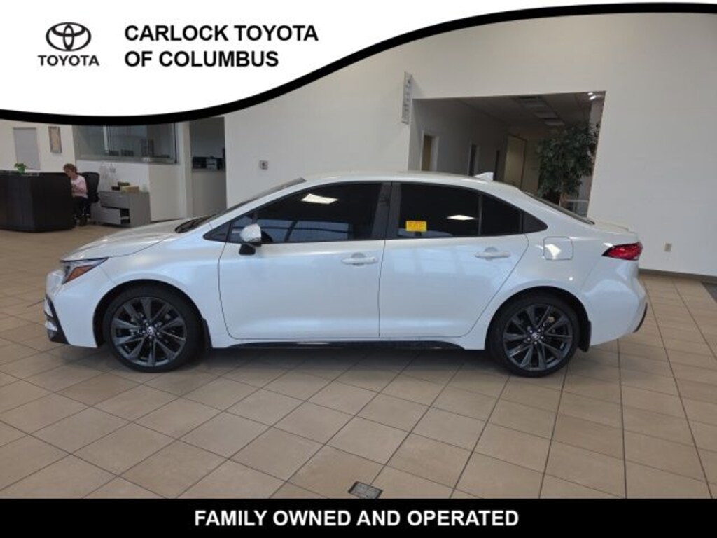Used 2025 Toyota Corolla SE Sedan