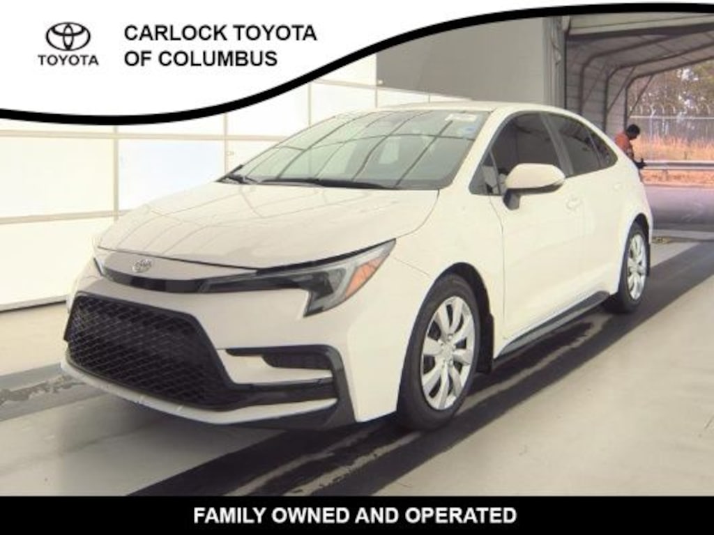 Used 2024 Toyota Corolla SE Sedan