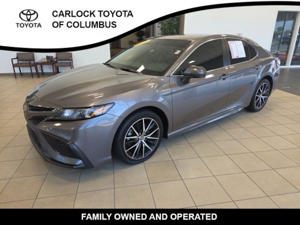 Used 2021 Toyota Camry SE Sedan