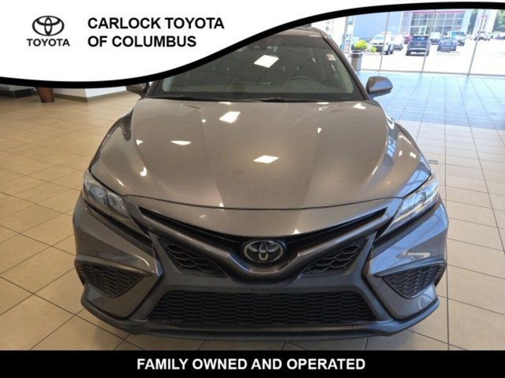 Used 2021 Toyota Camry SE Sedan