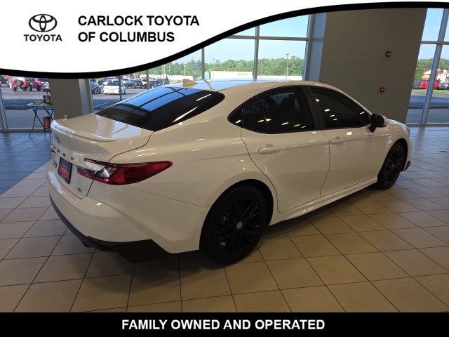 2026 Toyota Camry SE - Photo 8