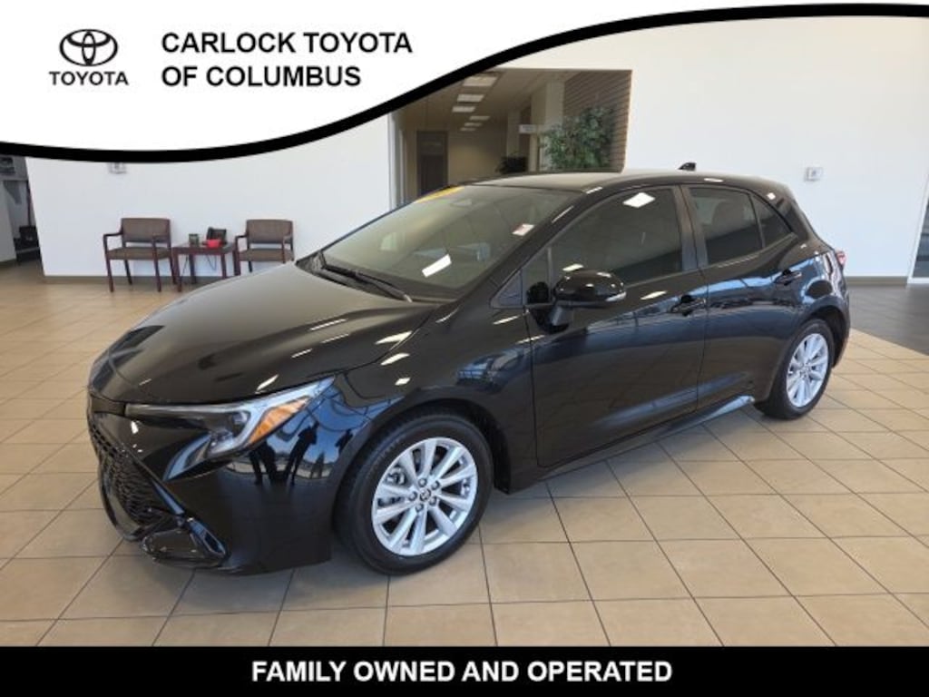 Used 2025 Toyota Corolla Hatchback SE Hatchback