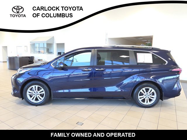 2022 Toyota Sienna Platinum