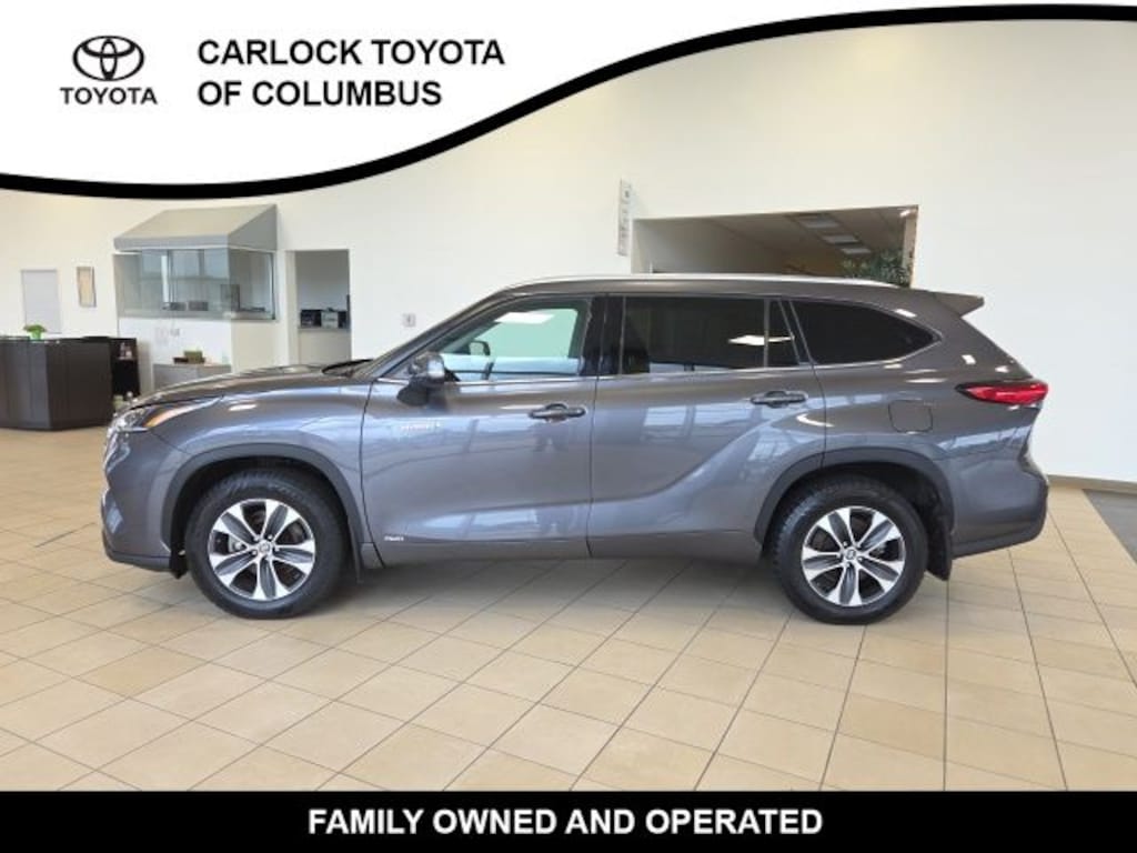 Used 2021 Toyota Highlander Hybrid XLE SUV