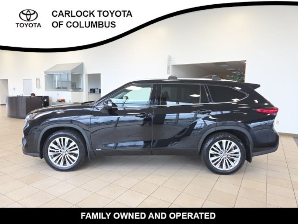 Used 2023 Toyota Highlander Hybrid Platinum SUV