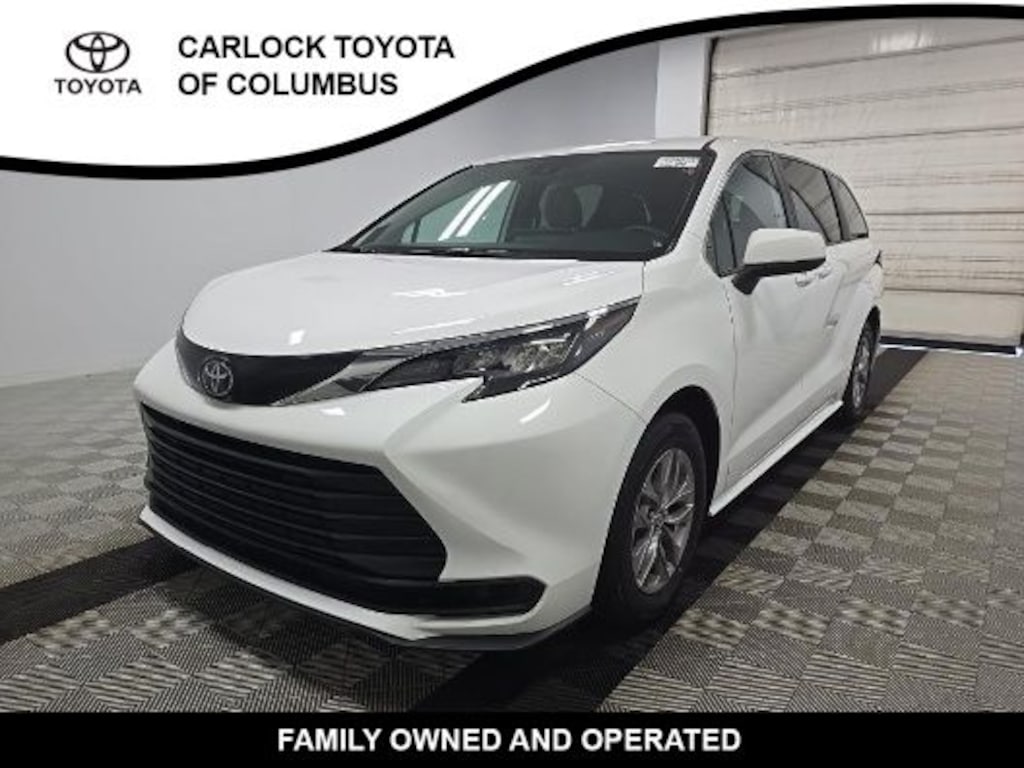 Used 2026 Toyota Sienna LE 8 Passenger Van Passenger Van