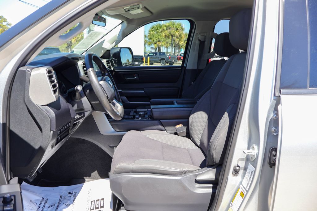 2023 Toyota Tundra SR5 - Photo 8