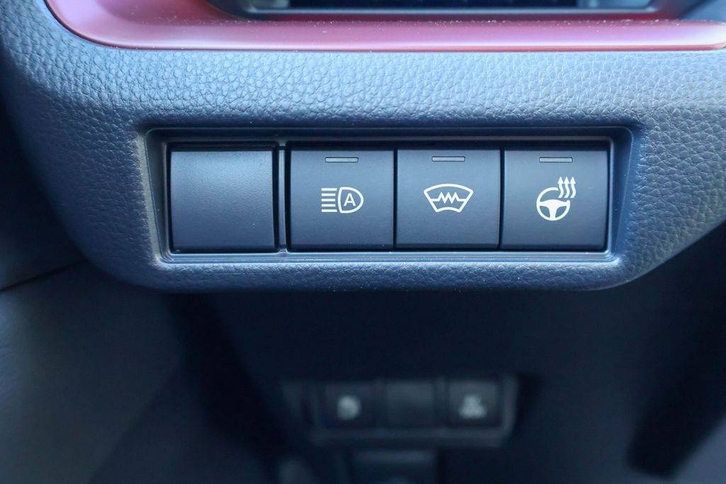 2026 Toyota Prius Plug-in Hybrid XSE - Photo 15