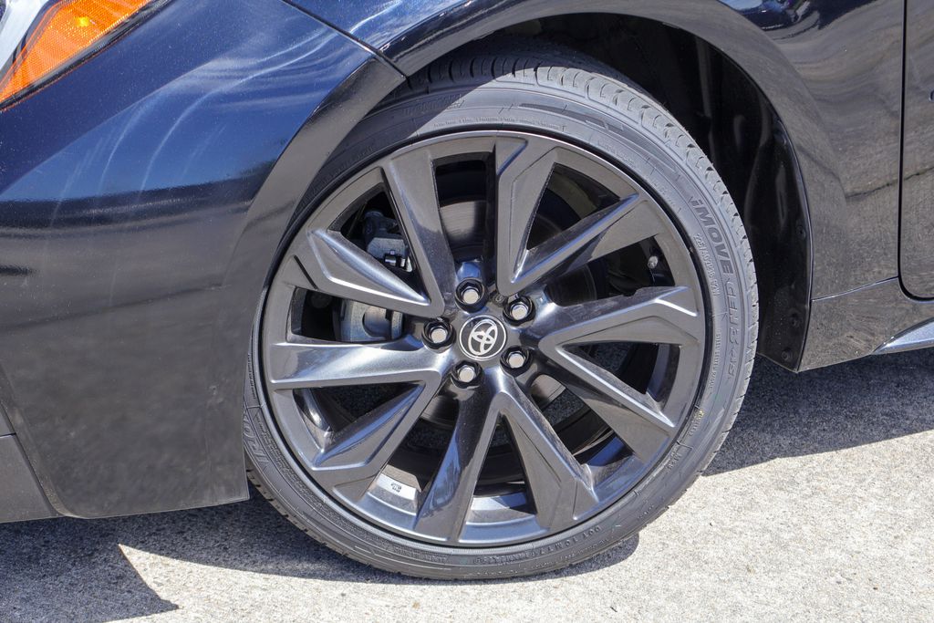 2023 Toyota Corolla SE - Photo 28