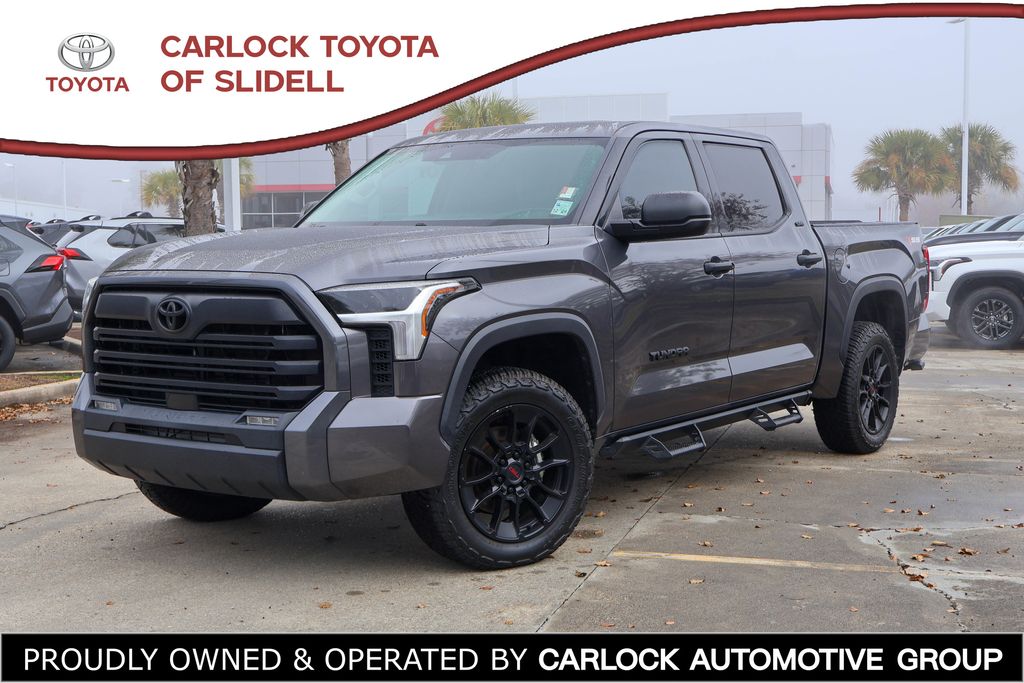 2022 Toyota Tundra SR5's photo