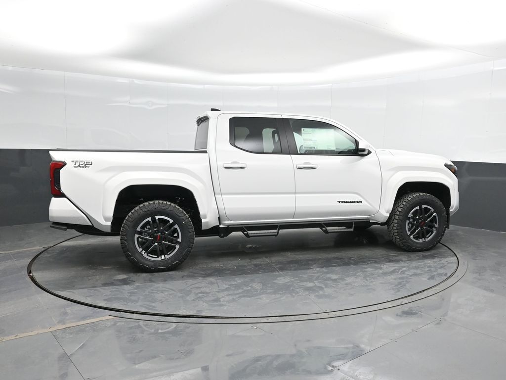 2025 Toyota Tacoma TRD Sport 4x4 Double Cab photo 3