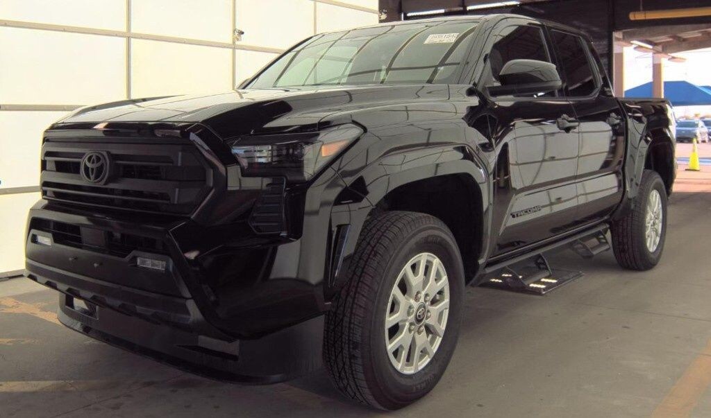 Used 2025 Toyota Tacoma SR5 Truck Double Cab