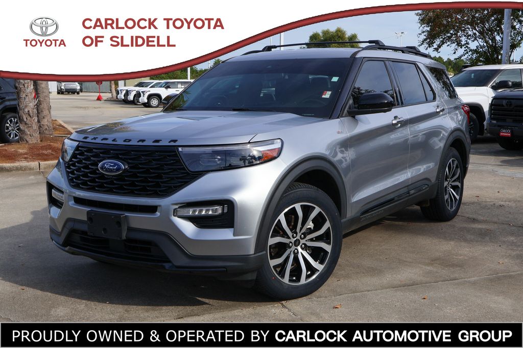 2022 Ford Explorer ST-LINE's photo